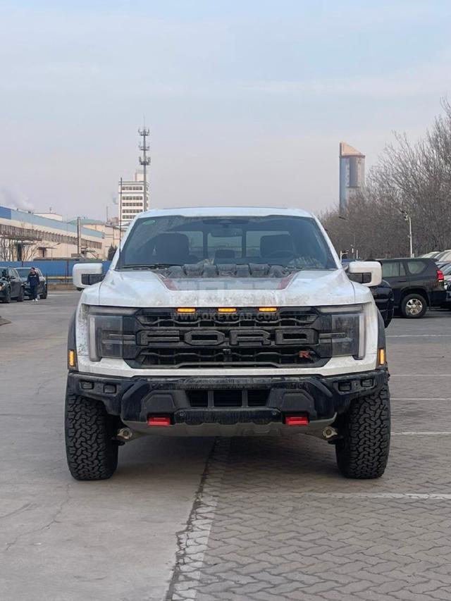 加版2024款 福特F150(猛禽) 5.2T 四门 Raptor猛禽 猛禽R包