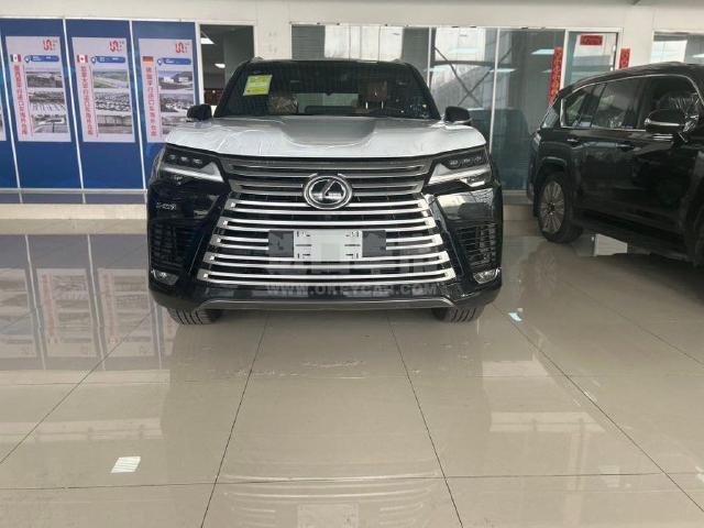 欧版2023款 雷克萨斯LX500d 3.3T 5座 豪华 22轮