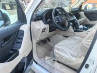 25款 3.5T GX-R 18轮 丝绒 8气 天窗