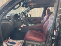 25款 LX600 7座 Luxury豪华