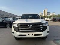 2025款 丰田酷路泽4000 4.0L GX-R 4气 17铁轮 三差 无绞盘