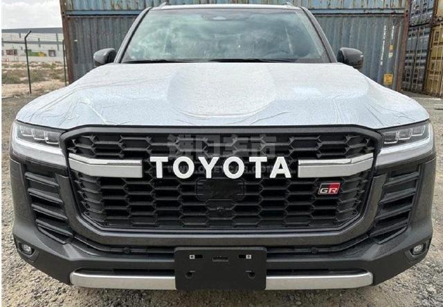 中东版2025款 丰田酷路泽3300 3.3T GR-Sport