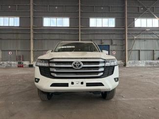 2025款 丰田酷路泽4000 4.0L GX-R 8气 18轮 丝绒 海外直采，可视频验车，支持全国分期购车 全国上牌 寇经理：15922271117