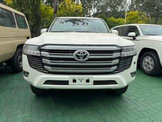 2025款 丰田酷路泽4000 4.0L GX-R 4气 18轮 无窗 海外直采，可视频验车，支持全国分期购车 全国上牌 寇经理：15922271117