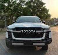 2024款 丰田酷路泽3500 3.5T GR-Sport 天窗 抬显 后娱 雷测