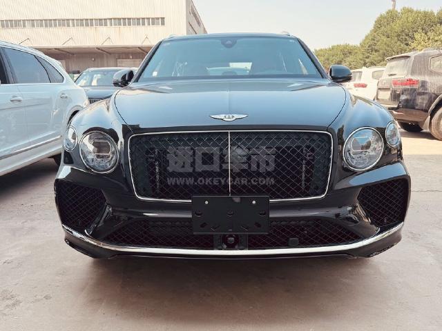 欧版2025款 宾利添越 4.0T 长轴