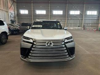 2025款 雷克萨斯LX600 7座 Luxury豪华 海外直采，可视频验车，支持全国分期购车 全国上牌 寇经理：15922271117