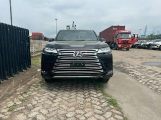 2025款 雷克萨斯LX600 7座 Luxury豪华 海外直采，可视频验车，支持全国分期购车 全国上牌 寇经理：15922271117