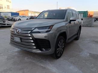 2025款 雷克萨斯LX600 7座 Luxury豪华 海外直采，可视频验车，支持全国分期购车 全国上牌 寇经理：15922271117