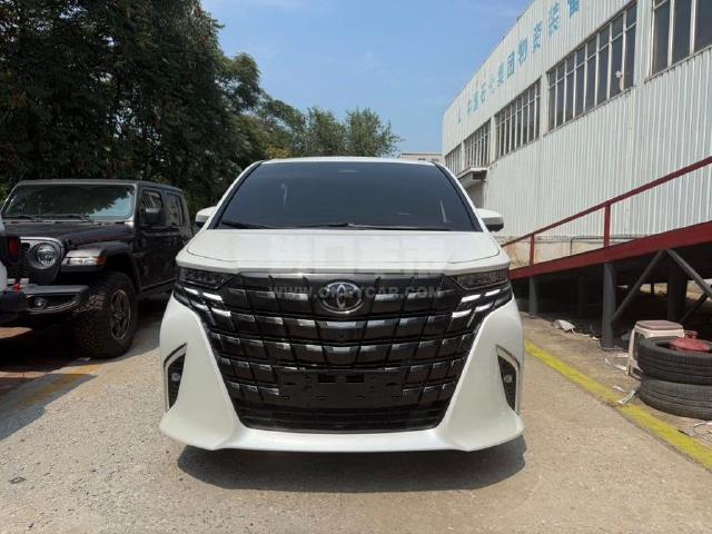 欧版2025款 丰田埃尔法 2.5L 油电混动 四驱 韩版