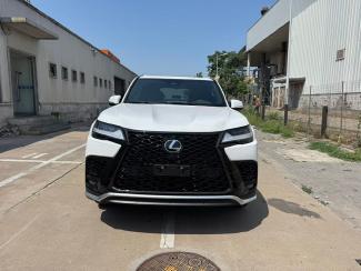 2025款 雷克萨斯LX600 7座 F-Sport运动 鹏飞 13043216823 支持全国分期付款，定金发车
