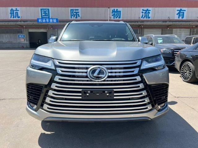 加版2025款 雷克萨斯LX600 7座 Luxury豪华