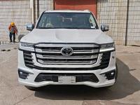 2025款 丰田酷路泽4000 4.0L GX-R 8气 20轮 真皮 (Modellista套件) 科威特