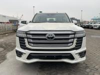 2026款 酷路泽4000 4.0L GX-R 8气 20轮 真皮 (Modellista套件) 科威特