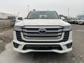 2026款 酷路泽4000 4.0L GX-R 8气 20轮 真皮 (Modellista套件) 科威特 鹏飞13043216823