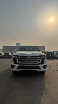 2026款 酷路泽4000 4.0L GX-R 8气 20轮 真皮 (Modellista套件) 科威特