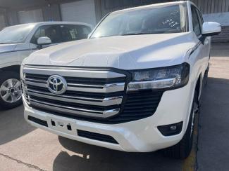 2026款 酷路泽4000 4.0L GX-R 8气 18轮 丝绒 联系电话：13163018119(微信同步）可零首付 全国上牌 支持分期 可视频验车 可定金发车 无任何强制消费 支持海外代采 