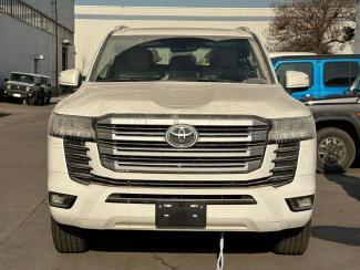 2025款 丰田酷路泽4000 4.0L GX-R 8气 20轮 真皮 李 13212118801