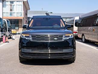 2023款 路虎揽胜行政 3.0T 皇家一号 5.98米 鹏飞13043216823支持定金发车，全国分期付款。