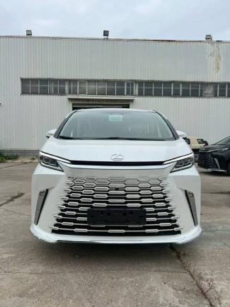 2026款 雷克萨斯LM500h Executive 6座 李经理18302226655支持全国分期付款，定金发货。