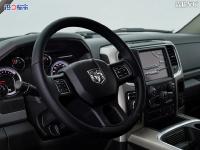 21款 5.7L 黑曜经典版方向盘