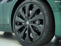 22款 4.0T 五座前轮胎