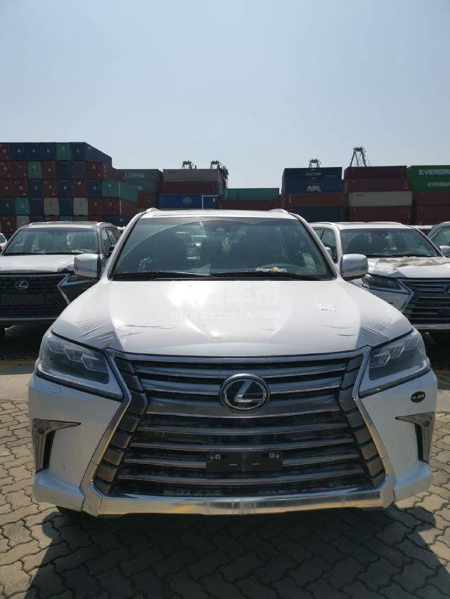 中东版2021款雷克萨斯lx570sportplus