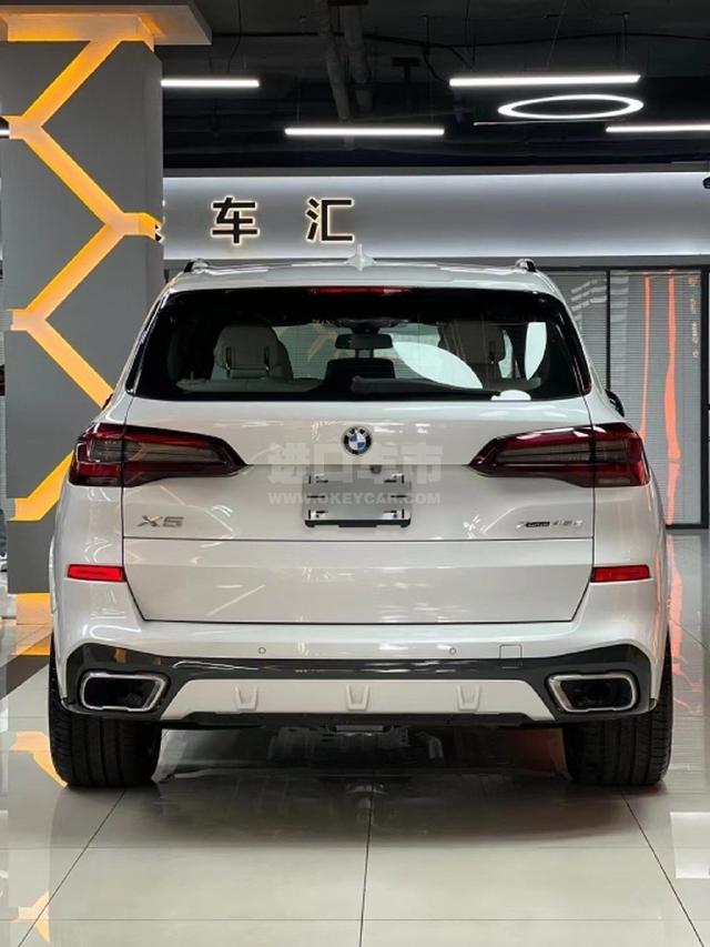 2021款宝马x5xdrive45e插电混动m运动联系方式18722191035周经理同