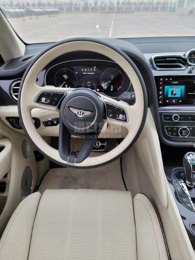 0t 首发限量版】2021款 宾利添越4.